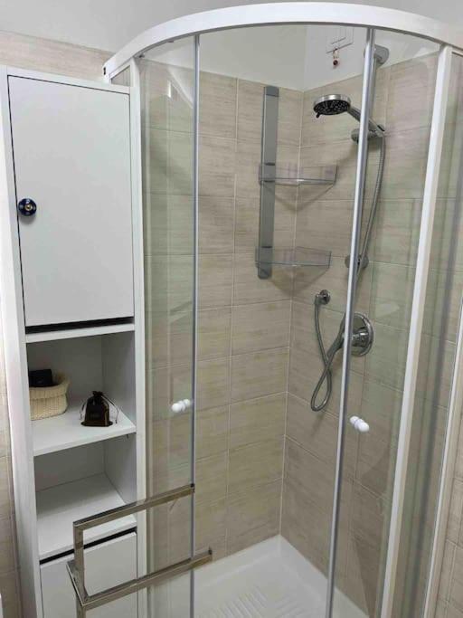 Petit Bijou - Corbet - Monolocale Con Divano Letto In Soggiorno - Massimo 3 Persone 샴폴루크 외부 사진
