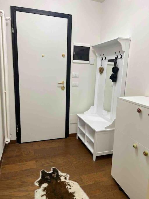 Petit Bijou - Corbet - Monolocale Con Divano Letto In Soggiorno - Massimo 3 Persone 샴폴루크 외부 사진